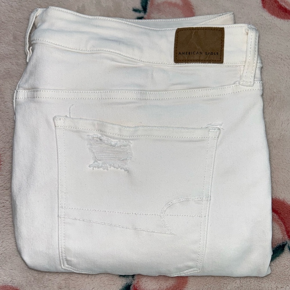 American Eagle Outfitters White high-rise jegging jean